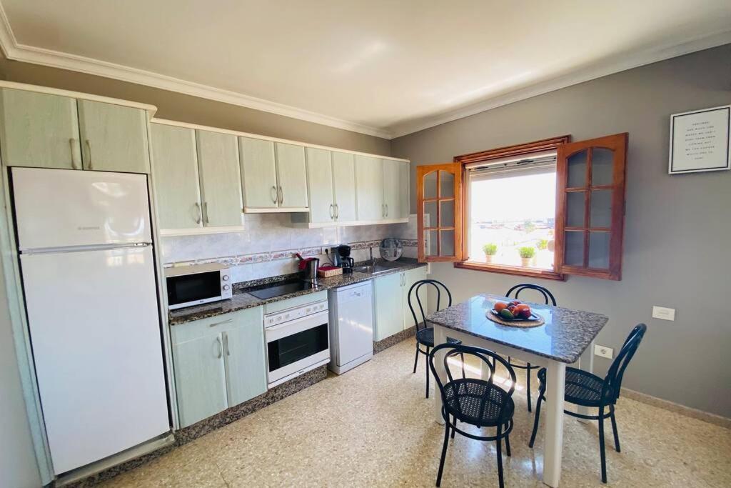 2 Apartments With Private Pool At Villa Diaz Aleman 萨洛夫雷 外观 照片