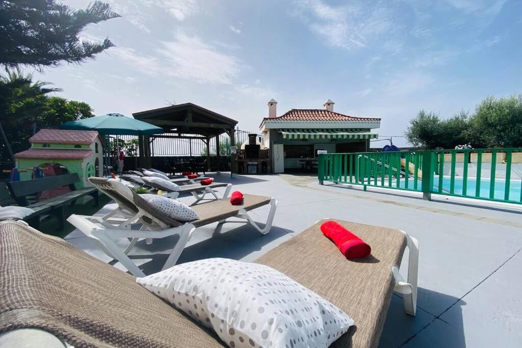 2 Apartments With Private Pool At Villa Diaz Aleman 萨洛夫雷 外观 照片
