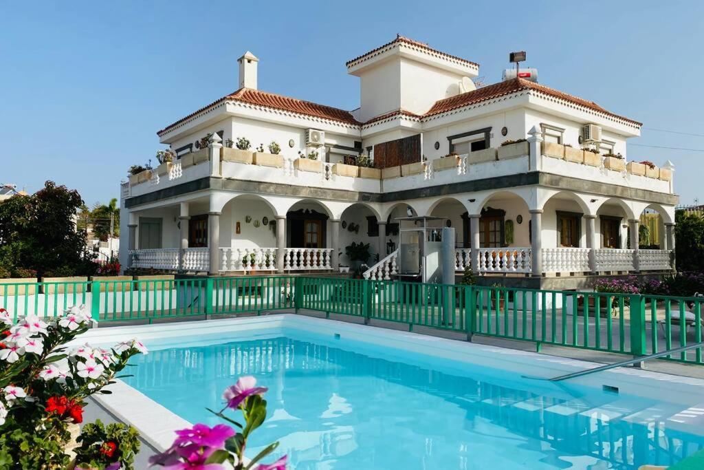 2 Apartments With Private Pool At Villa Diaz Aleman 萨洛夫雷 外观 照片